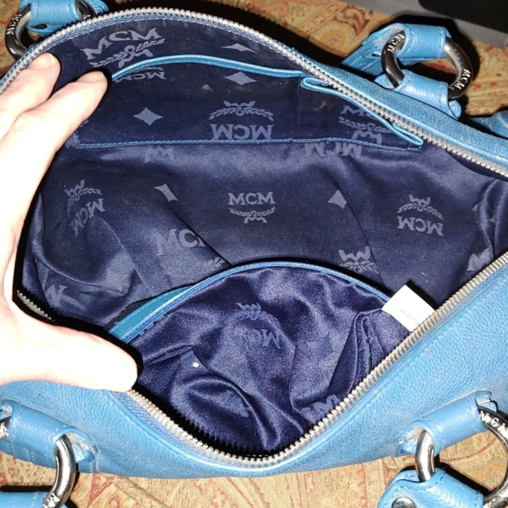 MCM papillon blue pebbled leather bag. 01709 MSRP$999 EUC - Picture 11 of 16